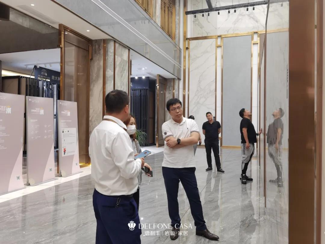 走进德利丰，赴一场岩板奢尚之旅(图3)