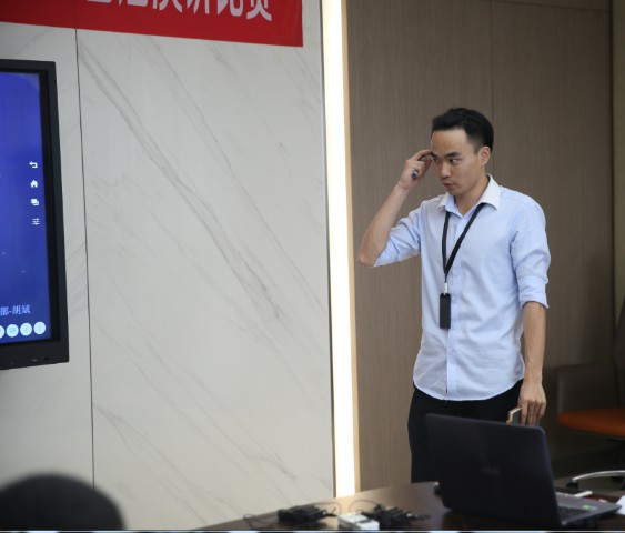 谁语争锋 定制大环境---德利丰家居首届演讲比赛(图14)