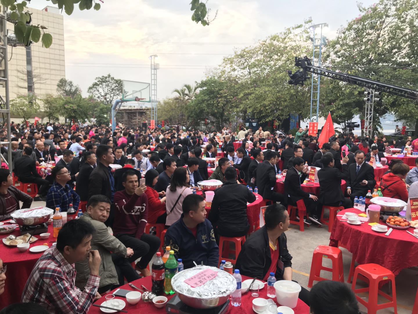 开门红，新起点——德利丰家居2018新年团拜会圆(图4)