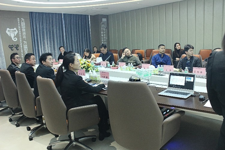融创集团领导一行到金牌企业参观考察，共谋合(图14)