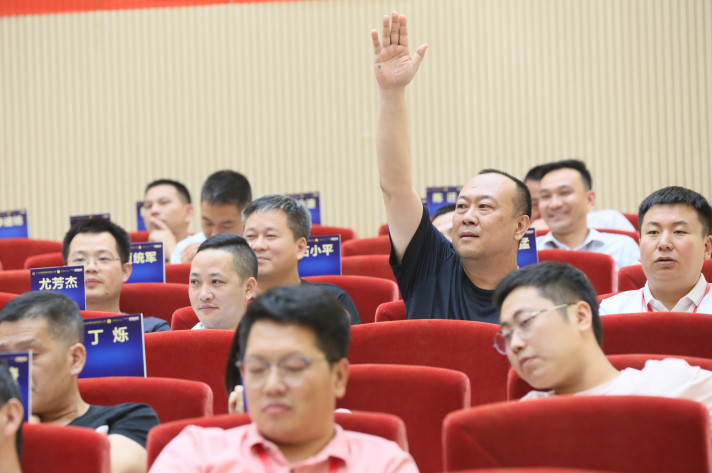致胜未来,2019必须打赢的仗 记2019年金牌商学院(图13) 致胜未来,2019必须打赢的仗 记2019年金牌商学院(图13)