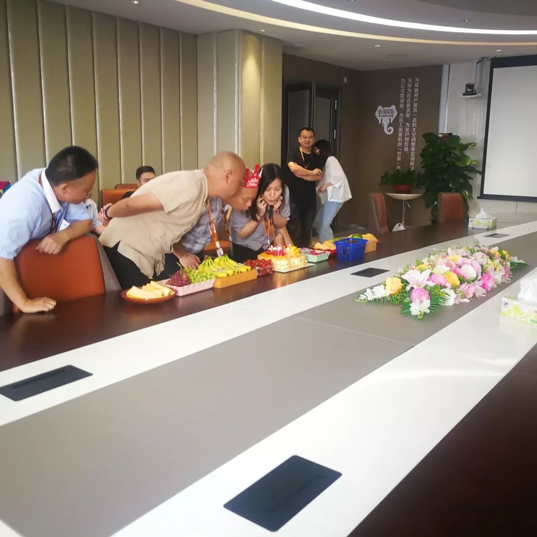 8月生日会—你是奋斗时光里,最美的赞歌(图7) 8月生日会—你是奋斗时光里,最美的赞歌(图7)